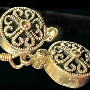 Gorgeous Puffed, Sterling Silver Filigree, 2-Sided, Wire Earrings